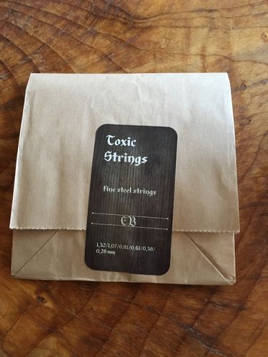 Toxic strings , string set, 6 pieces